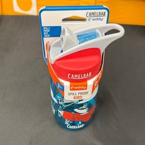 CamelBak Eddy Kids Red and Blue Bottle 3+ years old spill proof kids cup 12 oz